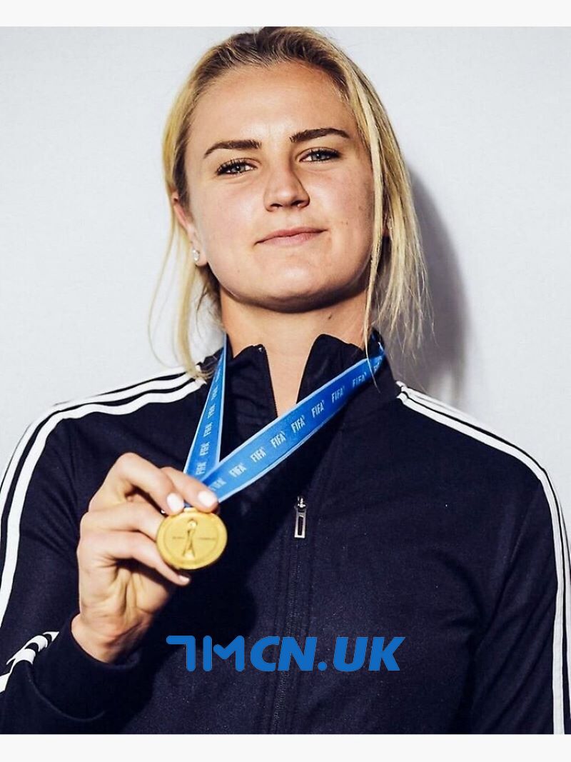 Lindsey Horan - nữ cầu thủ bóng đá xinh đẹp và tài năng