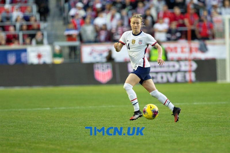 Những thành tựu đã đạt được của Emily Sonnett