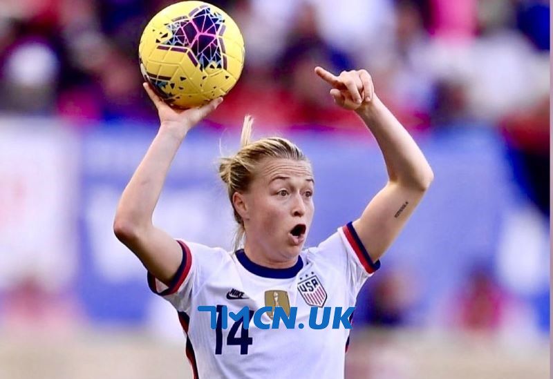 Những thông tin cơ bản của nữ tuyển thủ Emily Sonnett